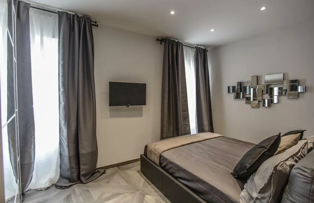 Castle Apartment Near Duomo-1